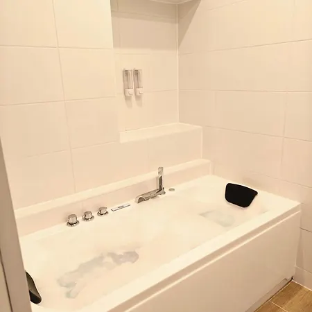 Zen Jacuzzi Prive Chatel-Guyon