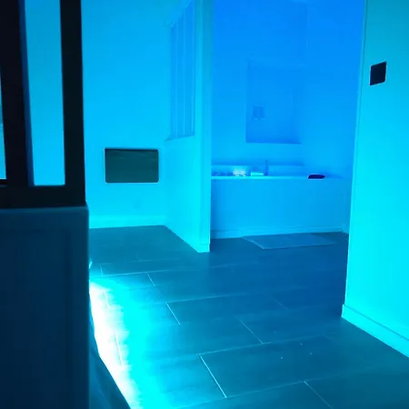 Zen Jacuzzi Prive Apartment