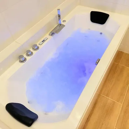 Inn Jacuzzi Prive - Netflix - Wi-fi - Parking Gratuit